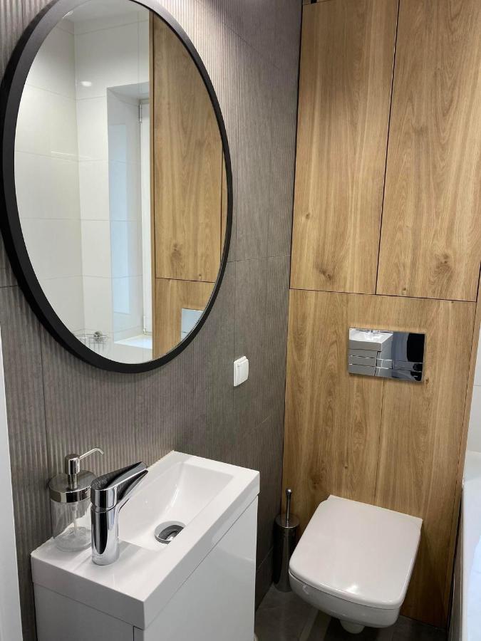 Apartment Dekerta 8/5 Torun
